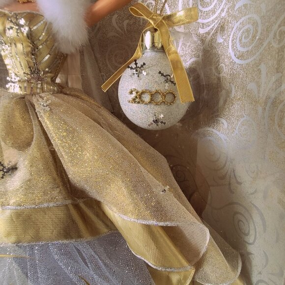 BARBIE Doll Gold Celebration 2000 Edition with Ornament New in Box - Picture 11 of 14